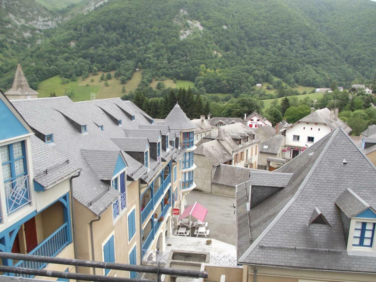 Les Goutilles Sainte-Marie-de-Campan Exterior foto